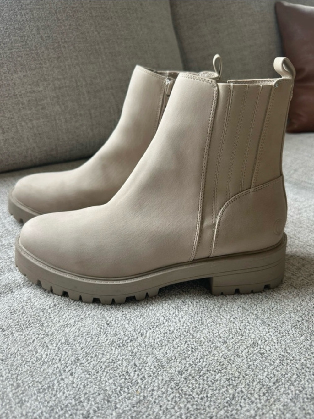 Chaps Women's Chelsea Lug Ankle Boots in Beige